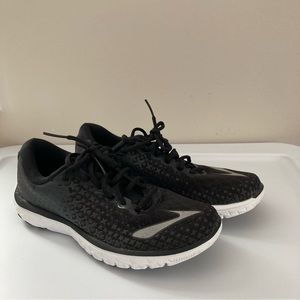 BROOKS Running Shoes Size 7 Women's